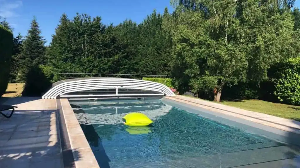 Abri de piscine delmas